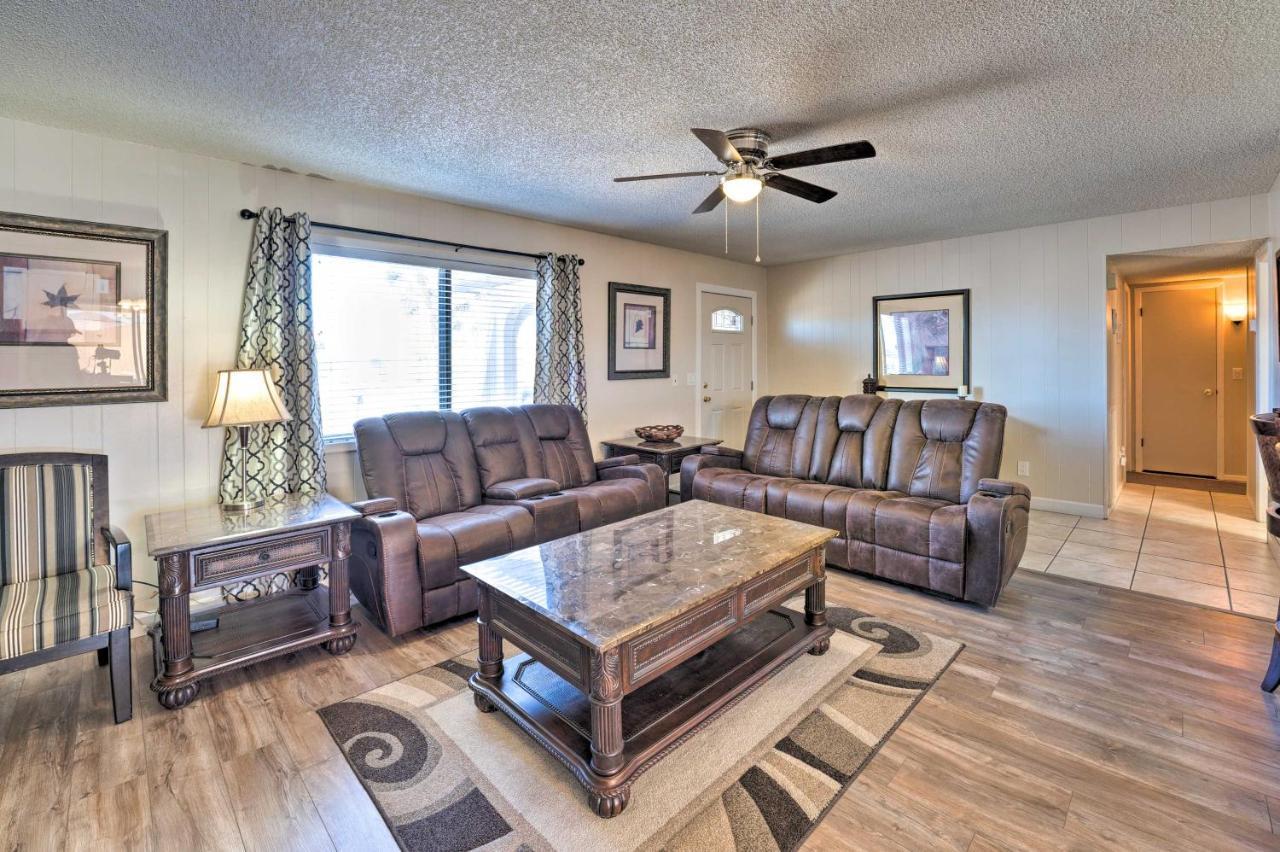 Lake Havasu Home With Pool - 2 Miles To Waterfront! Lake Havasu City Exteriér fotografie